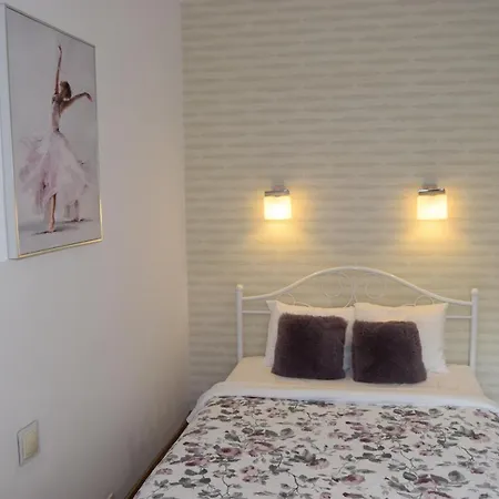 Apartamento Be My Guest - Krucza Elegant - Rondo De Gaulle'a Center Of Metro Wi-fi Breakfast Varsovia