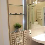 Be My Guest - Krucza Elegant - Rondo De Gaulle'a Center Of Metro Wi-fi Apartment