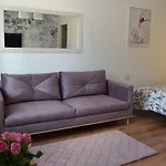 Be My Guest - Krucza Elegant - Rondo De Gaulle'a Center Of Metro Wi-fi *