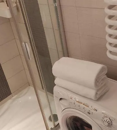 Apartamento Be My Guest - Krucza Elegant - Rondo De Gaulle'a Center Of Metro Wi-fi Varsovia