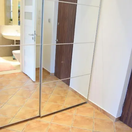 Apartamento Be My Guest - Krucza Elegant - Rondo De Gaulle'a Center Of Metro Wi-fi *