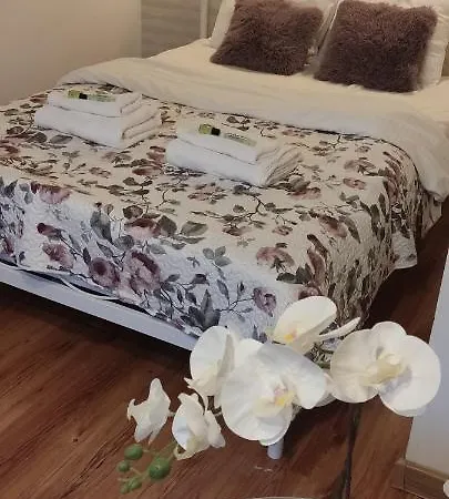 Be My Guest - Krucza Elegant - Rondo De Gaulle'a Center Of Metro Wi-fi Apartamento