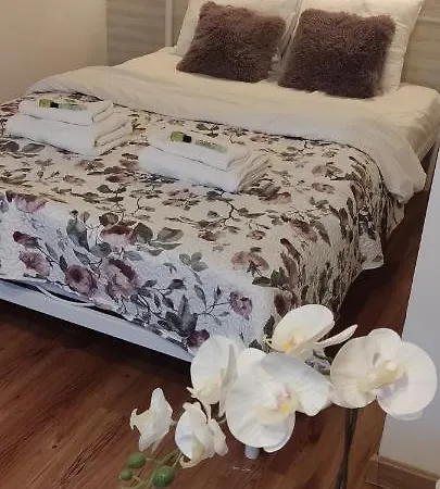 Be My Guest - Krucza Elegant - Rondo De Gaulle'a Center Of Metro Wi-fi *