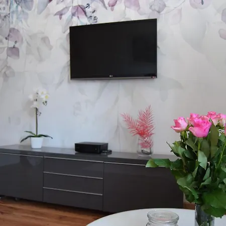 Be My Guest - Krucza Elegant - Rondo De Gaulle'a Center Of Metro Wi-fi アパート