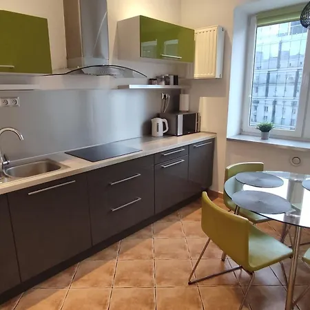 Be My Guest - Krucza Elegant - Rondo De Gaulle'a Center Of Metro Wi-fi *